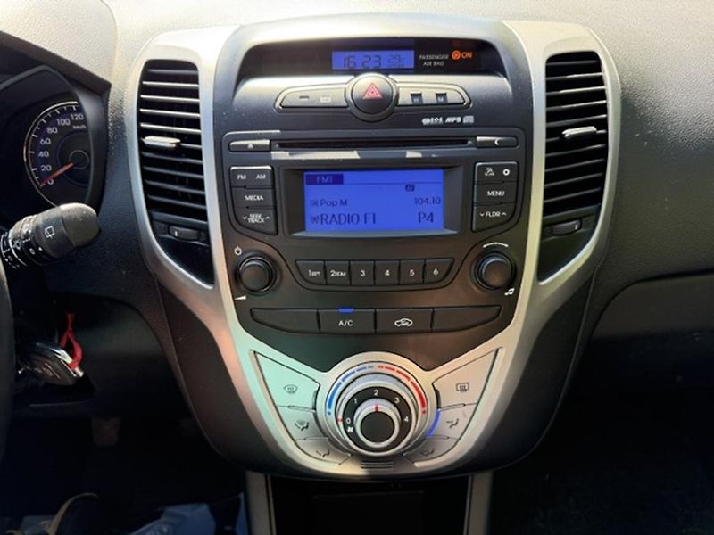 Hyundai ix20 1,4i, koupeno v ČR - fotka 23 z 27