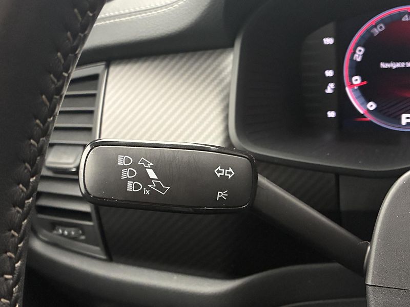 Škoda Kodiaq 2,0 TDI DSG 4x4 Sportline DPH - fotka 19 z 35