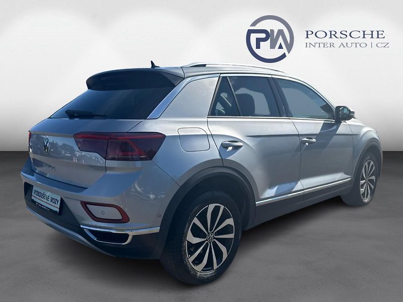 Volkswagen T-Roc 1.5 TSI Style 110 kW M6F - fotka 2 z 30