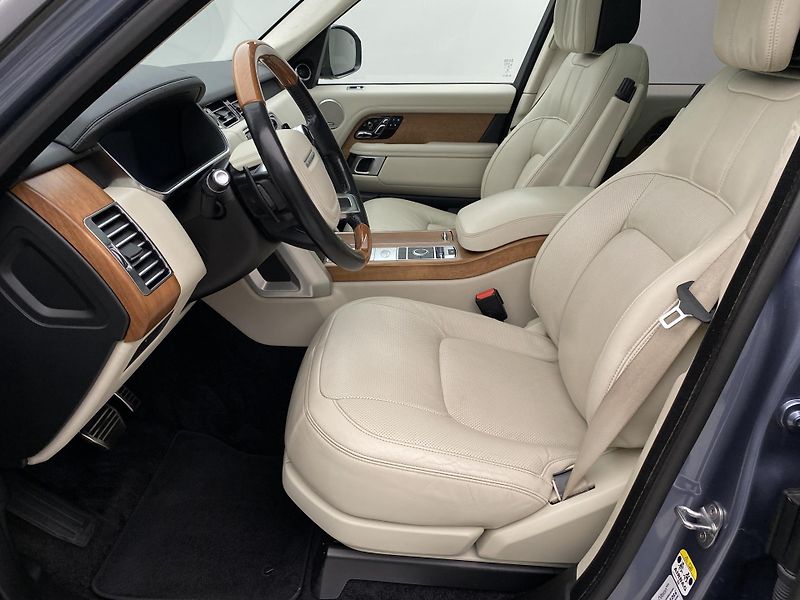 Land Rover Range Rover 4.4 SDV8 VOGUE AWD AUT CZ - fotka 3 z 57