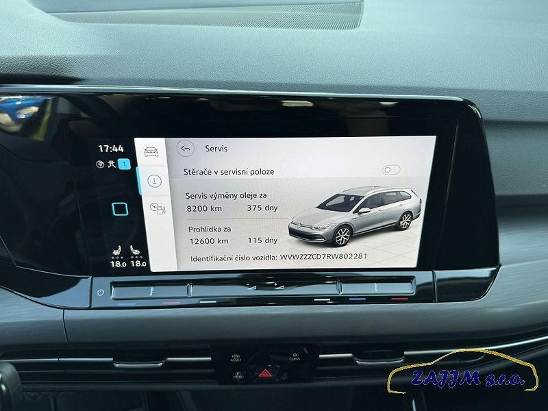 Volkswagen Golf 2.0TDI 110kw DSG + kamera - fotka 22 z 51