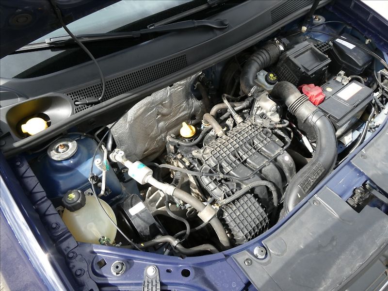 Dacia Sandero 1,0 SCe 54kW serviska, ČR - fotka 34 z 40