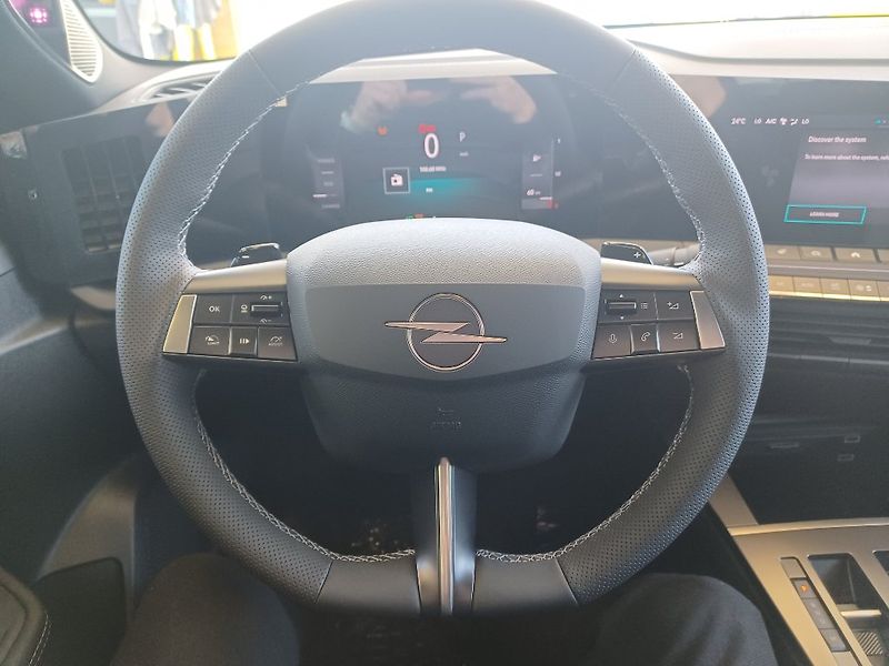 Opel Astra (2026) ST ULTIMATE Hybrid 1,2T 145kAT - fotka 19 z 28