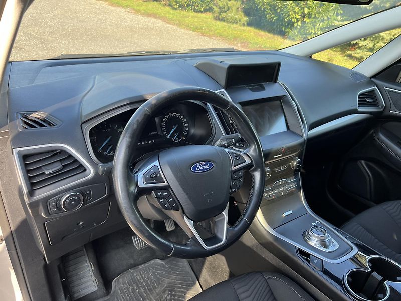 Ford S-MAX 2.0TDCi,140kw,AWD,4x4 - fotka 27 z 44