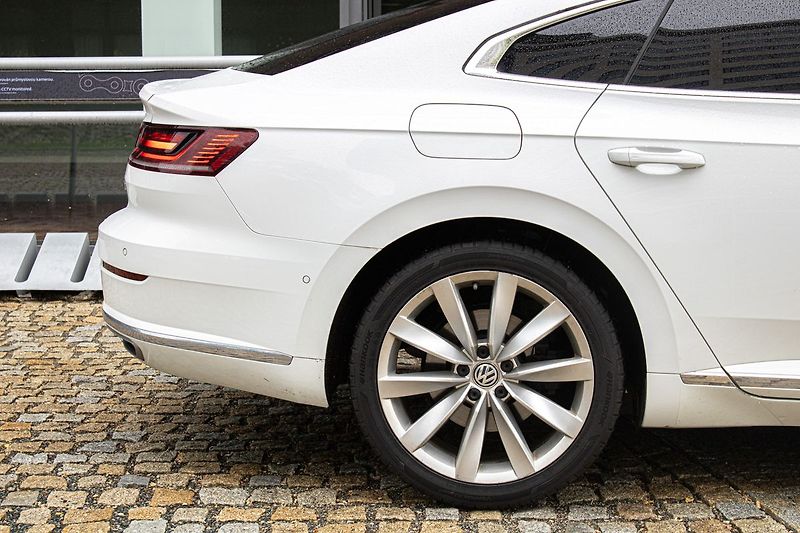 Volkswagen Arteon - fotka 6 z 34
