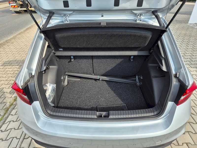 Škoda Fabia (2025) Selection 1.0 TSI 70 kW 5°manu - fotka 29 z 30