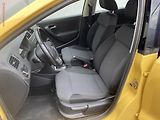 Volkswagen Polo (2010) 1.6 TDi, Comfortline, DSG - náhled 9