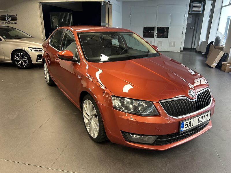 Škoda Octavia (2016) 2.0TDi L&K DSG Bi-X ACC Canton - fotografie inzerátu