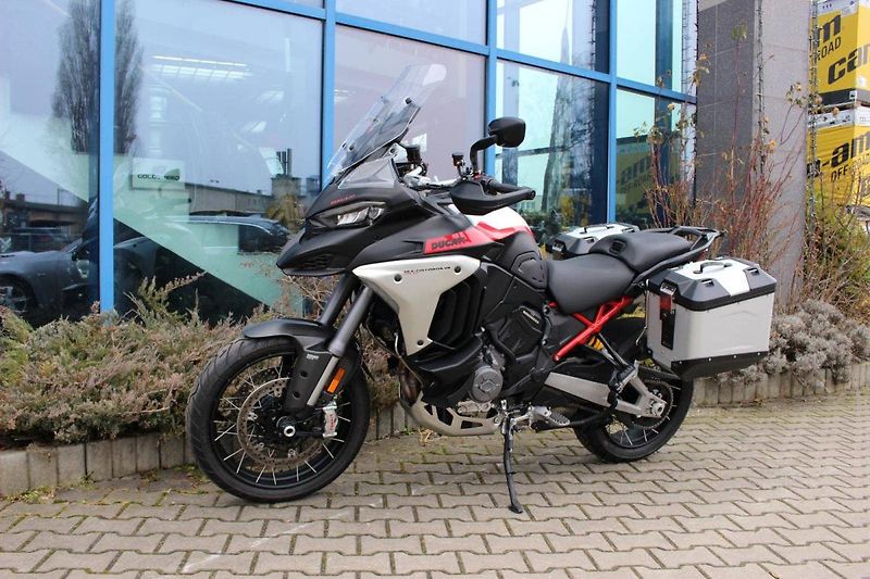 Ducati Multistrada V4 S (2024) RALLY FULL 2024 TOURING DEMO - fotka 9 z 11