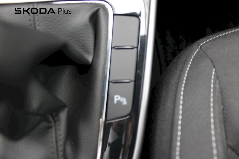 Škoda Fabia (2025) 1.0 TSI 70 kW Top Selection - fotka 17 z 25