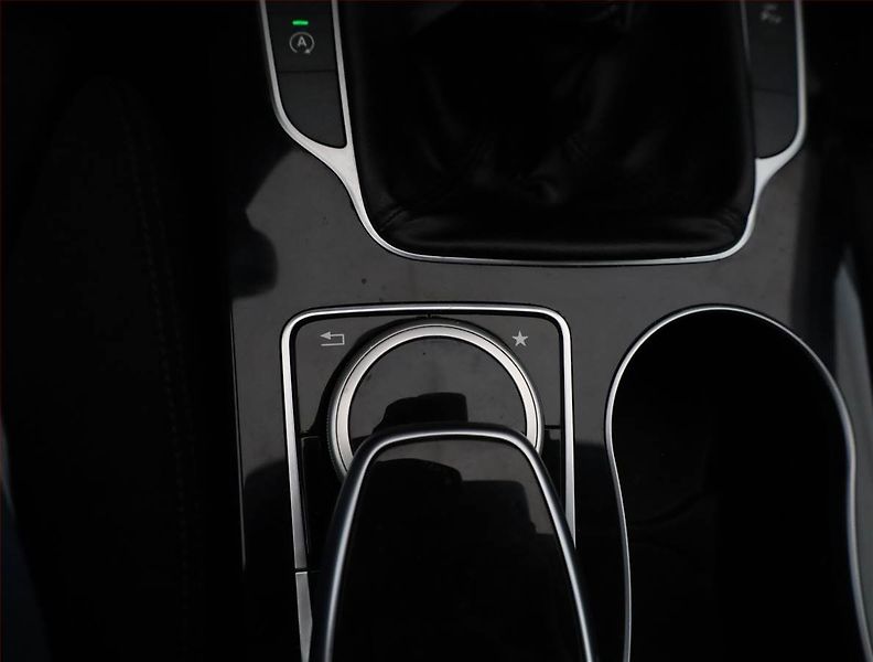 Mercedes-Benz Třídy C (2016) Classic C 220 CDI, Navi - fotka 18 z 21