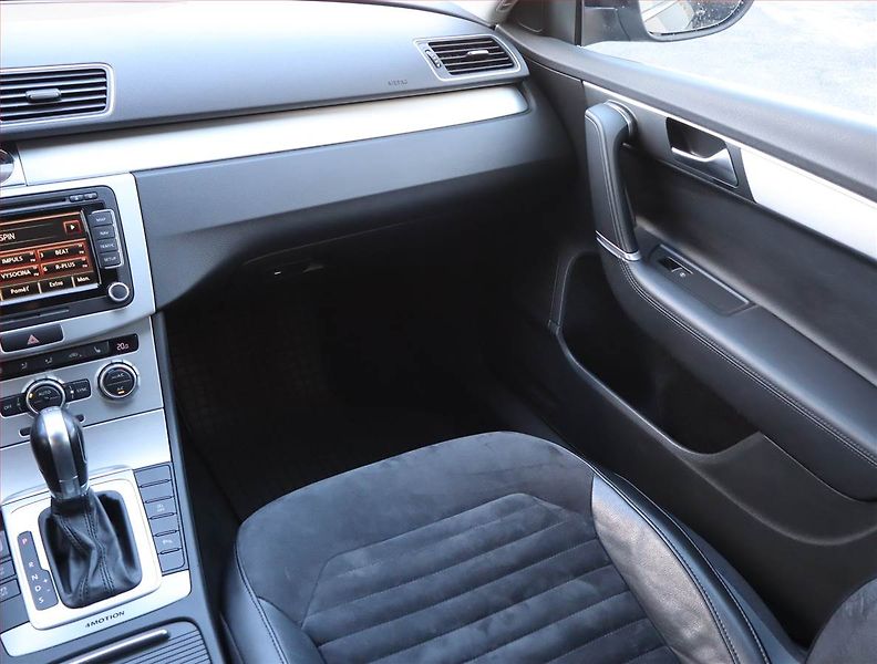 Volkswagen Passat (2014) 2.0 TDI, 4X4, Automat - fotka 8 z 22