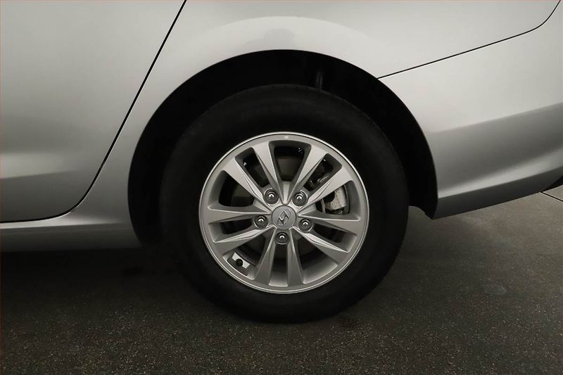 Hyundai i30 (2024) Comfort 1.0 T-GDI, ČR,1.maj - fotka 14 z 14