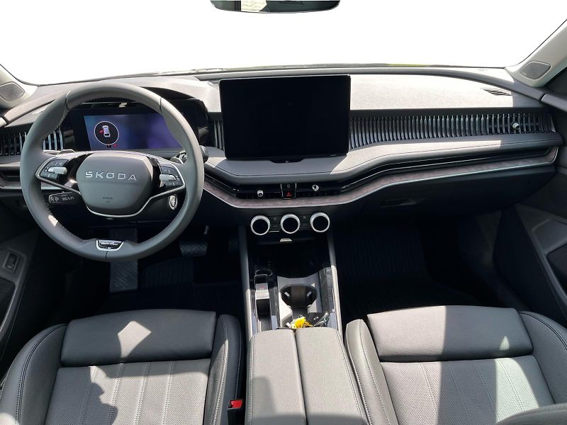 Škoda Superb L&K 2.0TDI 142kW 4X4 A7A - fotka 5 z 27