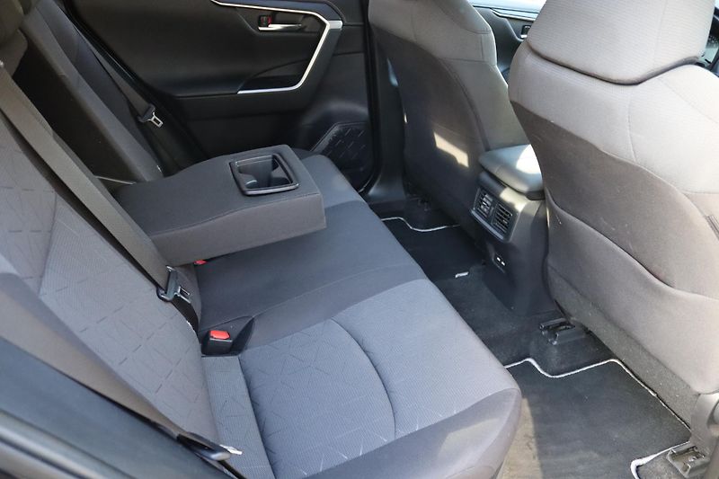 Toyota RAV4 2.5 HYBRID CVT 131kW - fotka 43 z 50