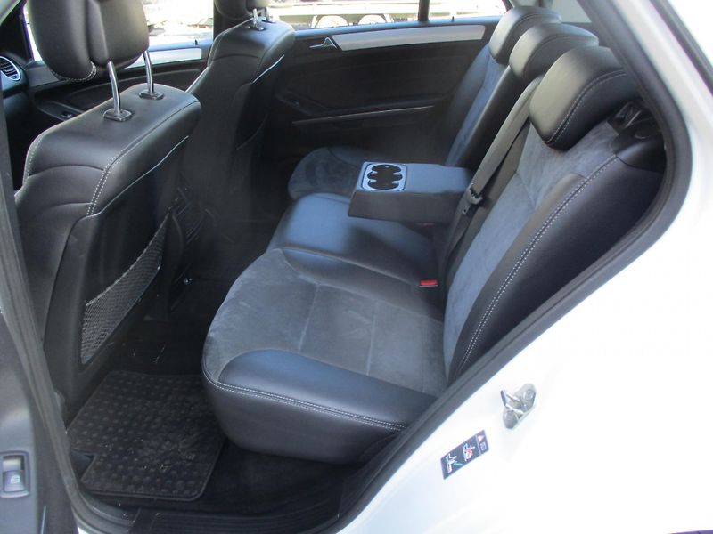 Mercedes-Benz Třídy M ML 350CDi SPORT 4M*NAVI*ALU 20 - fotka 39 z 50