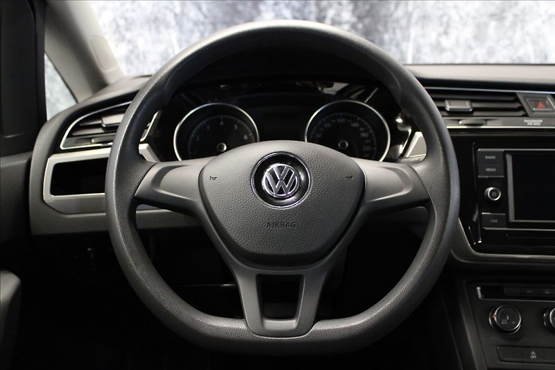 Volkswagen Touran 1,2 TSI 1.majitel - fotka 15 z 31
