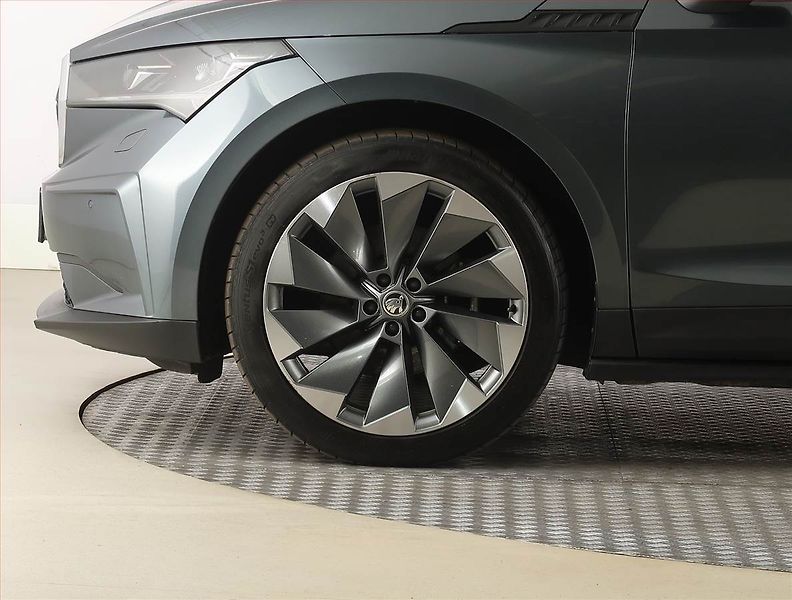 Škoda Enyaq (2021) iV 60 (62 kWh), SoH 91% - fotka 15 z 28