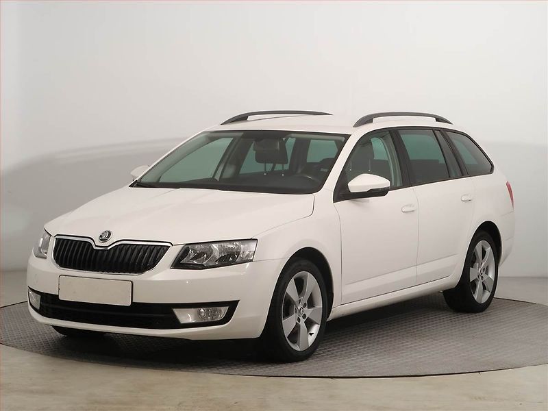 Škoda Octavia (2014) Elegance 1.6 TDI, Tempomat - fotka 2 z 14