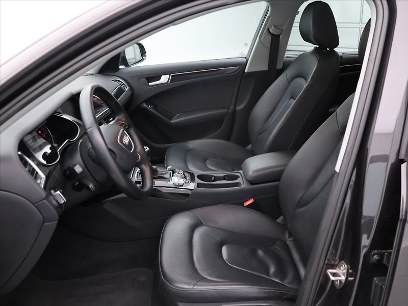 Audi A4 2,0 TDi 100kW Kůže Pano Navi - fotka 10 z 34