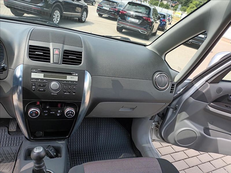 Suzuki SX4 1,6 VVT,88KW,4X4,VÝHŘEV,KOLA - fotka 13 z 47