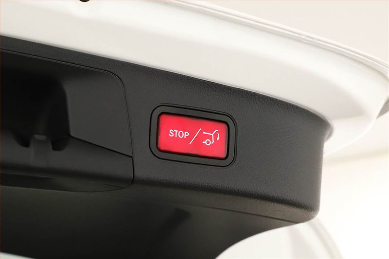 Mercedes-Benz GLA (2025) 180, AMG Line, Navigace - fotka 23 z 25