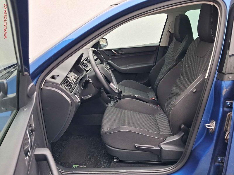 Škoda Rapid (2015) 1.2 TSi, Sport, xenon, panor - fotka 9 z 17
