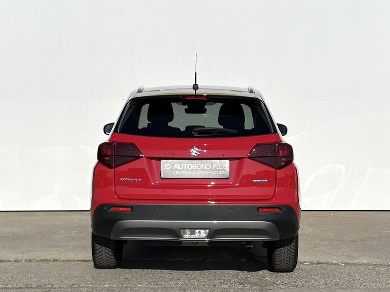 Suzuki Vitara 1.4 BoosterJet 81kW Premium - fotka 9 z 23