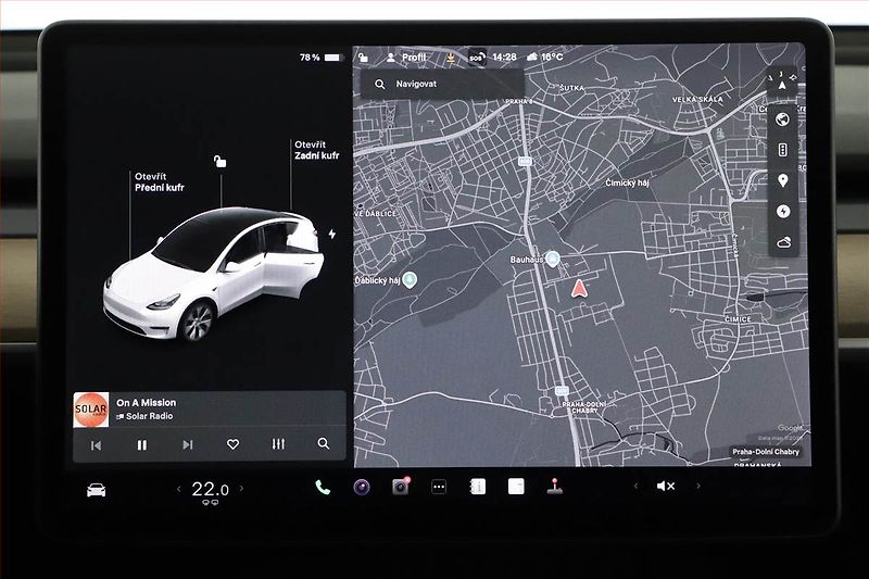 Tesla Model Y (2021) Long Range AWD 75kWh, SoH 91% - fotka 14 z 28