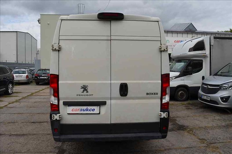 Peugeot Boxer (2020) 2,2 HDI - fotka 5 z 18
