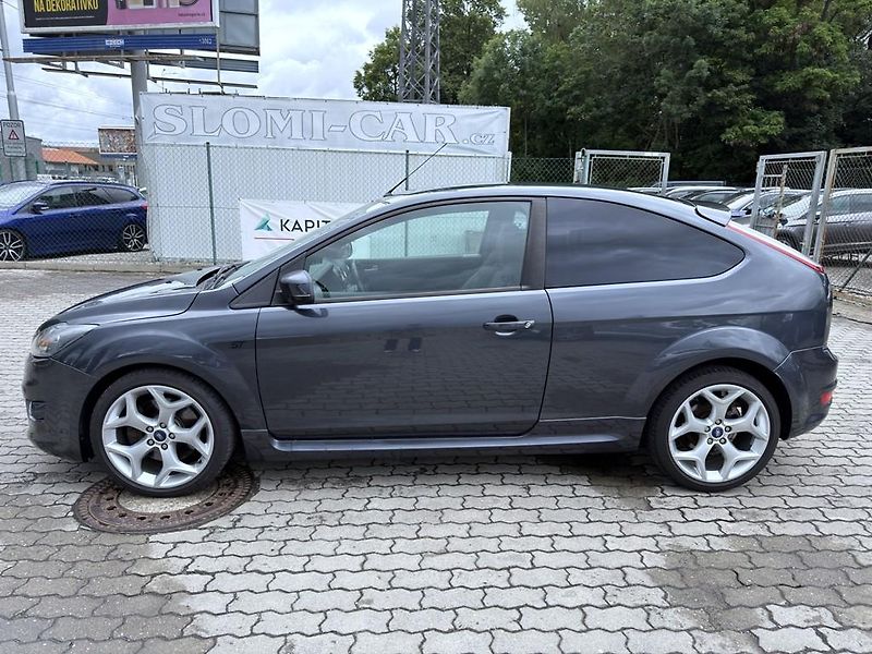Ford Focus ST 2.5i 166 kW - fotka 3 z 20