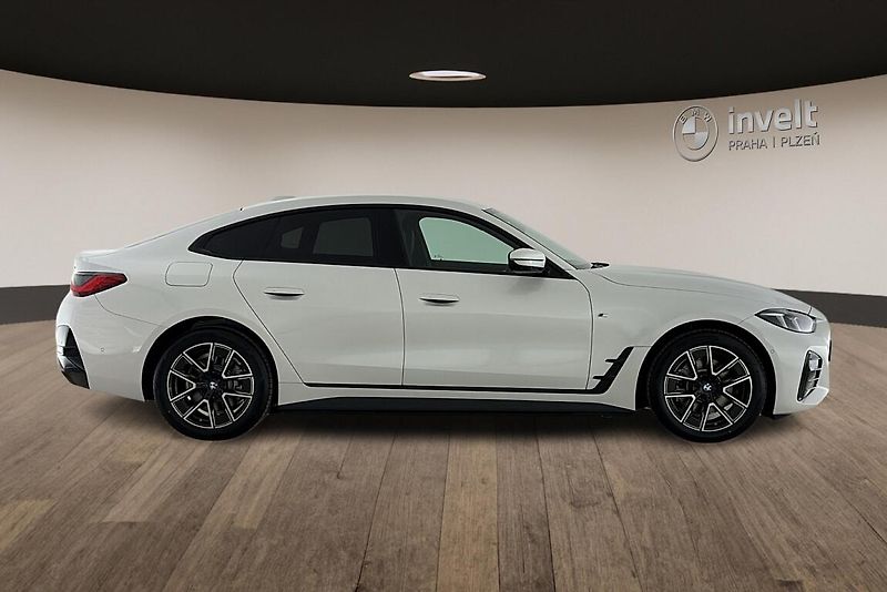 BMW i4 eDrive40 Gran Coupe - fotka 2 z 24