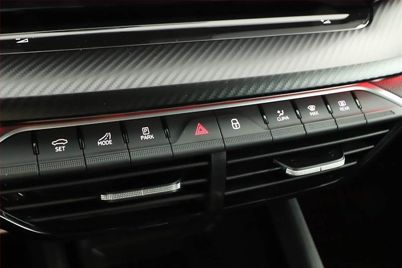 Škoda Octavia (2025) RS 2.0 TSI, RS, KEYLESS - fotka 13 z 19