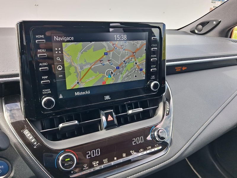 Toyota Corolla 2.0 HSD e-CVT Executive VIP JB - fotka 17 z 26