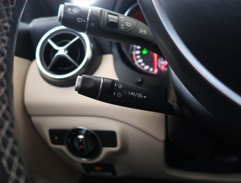 Mercedes-Benz CLA (2018) Urban 220 CDI, Automat - fotka 21 z 24