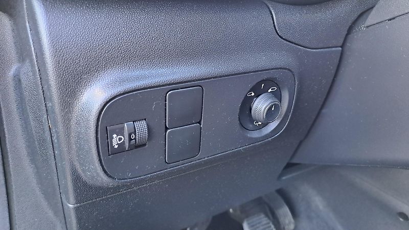 Citroën C3 1.2 PureTech S&S NAVI - fotka 20 z 28