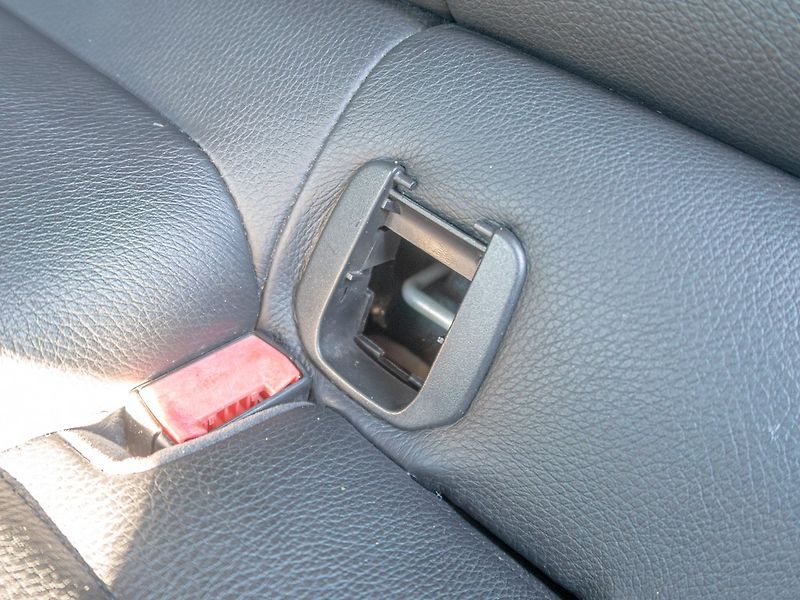 BMW Řada 3 (2011) 325i 160KW mat HK – NAVIGACE - fotka 42 z 52