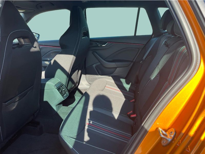 Škoda Kamiq 1.0TSi DSG MONTE CARLO 85kW - fotka 12 z 22