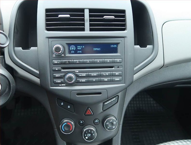 Chevrolet Aveo (2012) 1.2 i 16V, ČR,1.maj, po STK - fotka 12 z 14
