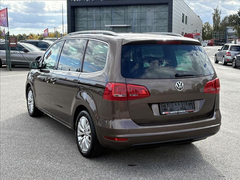 Volkswagen Sharan 2,0 TDi 103kW 7sed,Servis,2Maj - fotka 34 z 34
