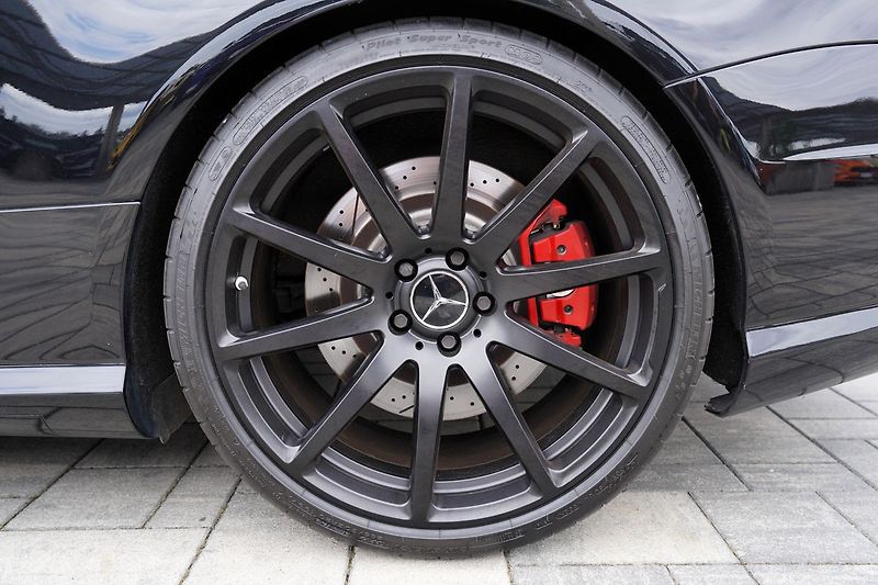 Mercedes-Benz SL 63 AMG Performance/ČR/570PS - fotka 27 z 50