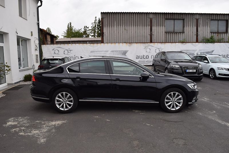 Volkswagen Passat (2018) 1.4TSI 110kw DSG HIGHLINE NAVI - fotka 6 z 50