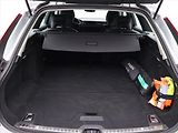 Volvo V90 2,0 T5 184kW Momentum CZ DPH - náhled 9