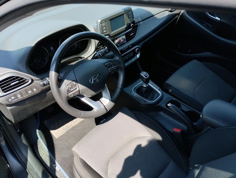 Hyundai i30 1.0 T-GDI - fotka 10 z 22