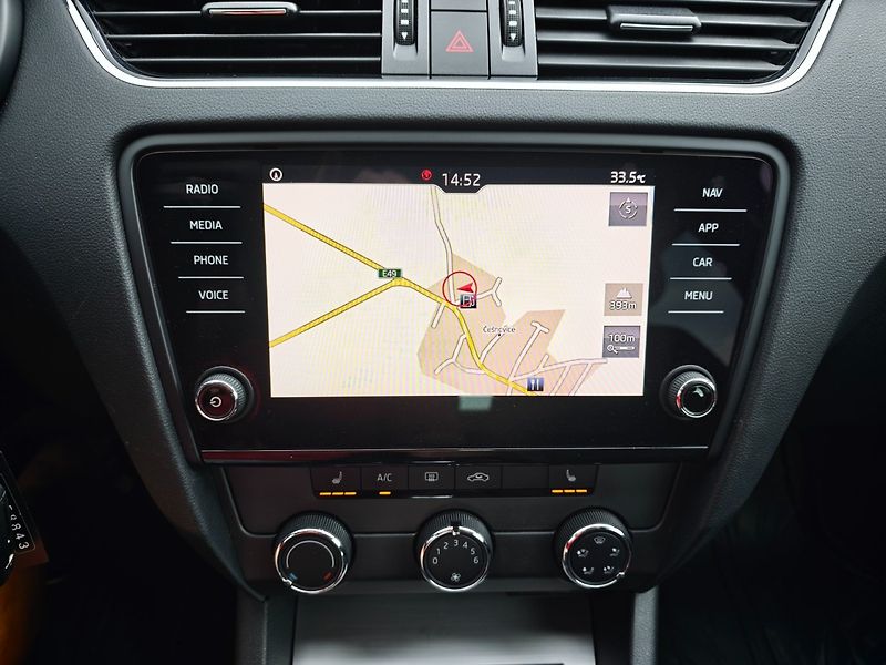 Škoda Octavia (2018) Style 2,0 TDI 110 KW DSG - fotka 24 z 26