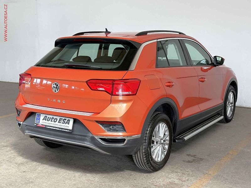 Volkswagen T-Roc (2020) 1.5TSI, 1.maj,ČR, AC, navi - fotka 4 z 16