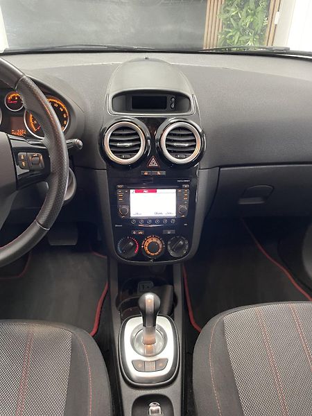Opel Corsa 1.2 i AUTOMAT REZERVACE  - fotka 18 z 20