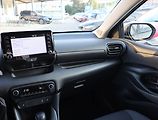 Toyota Yaris (2021) 1.5 VVT-i Hybrid, Automat - náhled 8