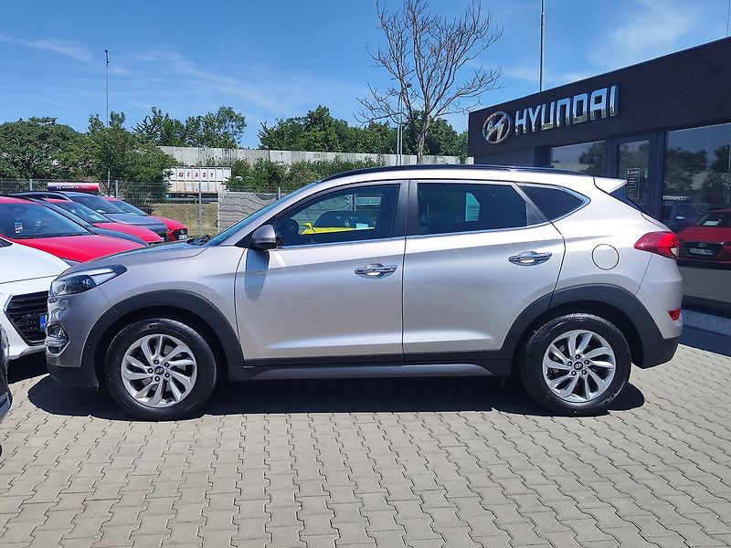 Hyundai Tucson 2.0 CRDi/136kW Premium AT 4x4 - fotka 8 z 37