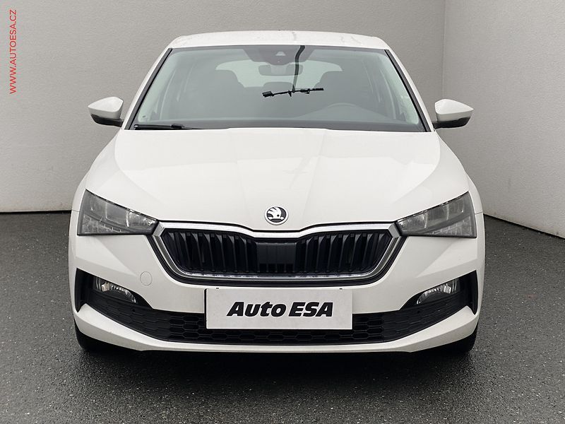Škoda Scala (2020) 1.6 TDi, Ambition, DSG - fotka 2 z 16